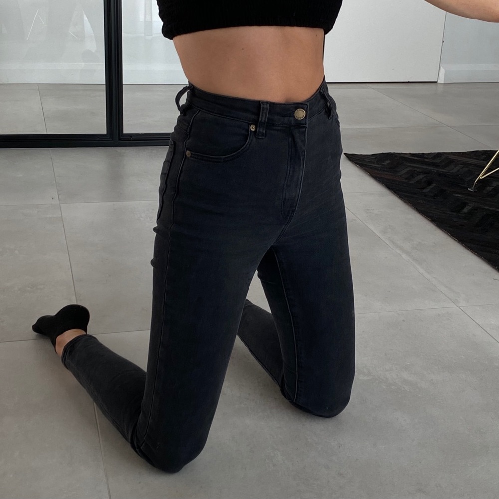 ROLLA’S WASHED OUT DENIM